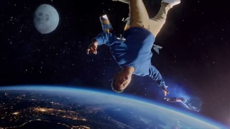 Capri Sun Roarin' Waters TV Spot, 'Zero Gravity' Song by Fronda created for Capri Sun