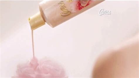 Caress Daily Silk TV Spot, 'Aceite de fusión floral'