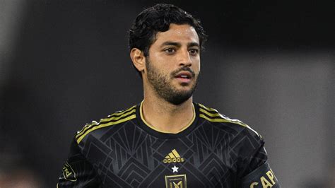 Carlos Vela photo