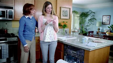 Cascade Platinum TV commercial - Moms Spoons