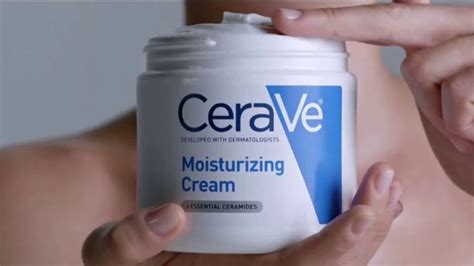 CeraVe Moisturizing Cream TV Spot, 'A tu piel seca le falta algo' created for CeraVe