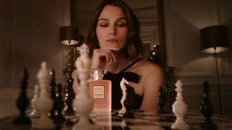 Chanel Coco Mademoiselle TV Spot, 'Ajedrez' Featuring Keira Knightley