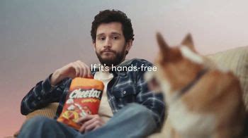 Cheetos TV Spot, 'Hands-Free: Robot Vacuum'