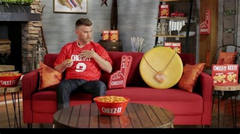 Cheez-It TV Spot, 'The Cheeziest Chain: Another Chain' Featuring Marty Smith created for Cheez-It