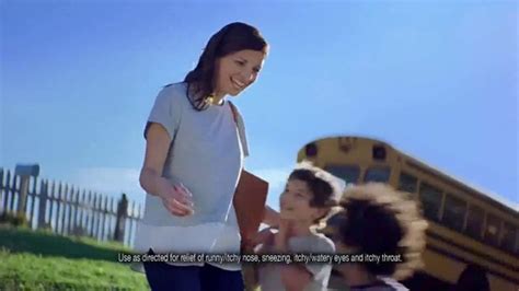 Childrens Claritin Chewables TV commercial - Grassy Hill