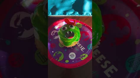 Chuck E. Cheese's Creepy Cupcake