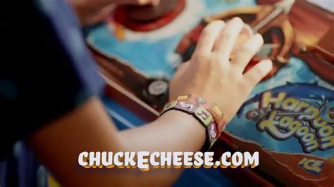 Chuck E. Cheese's Rockin' Wristbands logo