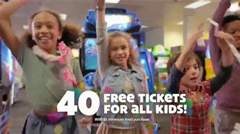 Chuck E. Cheese's TV Spot, '40th Birthday Party: Guinness Attempt' featuring Lola Sultan