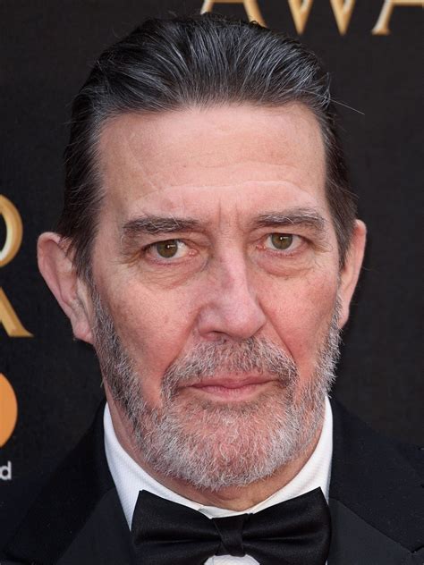 Ciarán Hinds photo