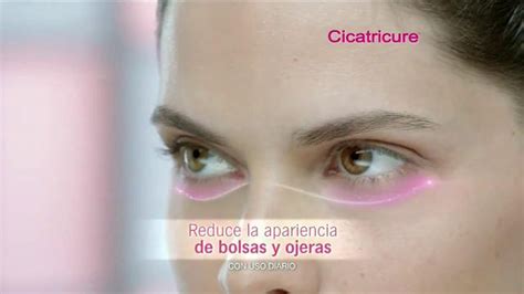 Cicatricure TV Spot, 'Primeras arrugas'