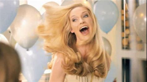 Clairol Nice 'N Easy TV Spot, 'Keep on Being You'