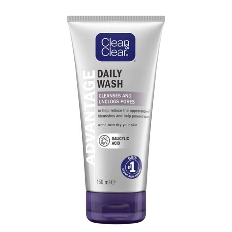 Clean & Clear Advantage Daily Acne Wash logo