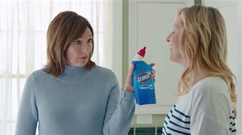 Clorox TV Spot, 'On Sparkles' Featuring Nora Dunn featuring Annie Sertich