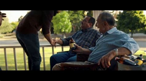 Coors Banquet TV Spot, 'Generaciones' featuring Chucho Galarza