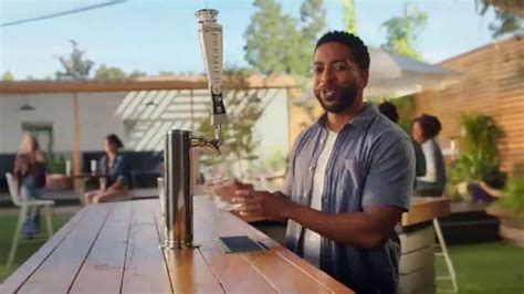 Corona Premier TV Spot, 'Letting People Know' Featuring Shaun J. Brown