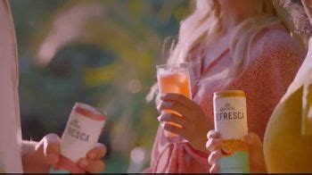 Corona Refresca TV Spot, 'Sunny Day'