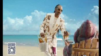 Corona TV Spot, 'Triptocurrency Giveaway' Ft. Bad Bunny, Snoop Dogg created for Corona