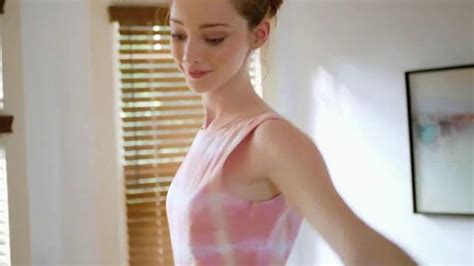 Cotton TV Spot, 'It's Your Favorite For a Reason' featuring Lara Everly