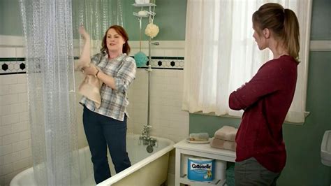 Cottonelle Clean Care TV Spot, 'Clean Hair Without Water'