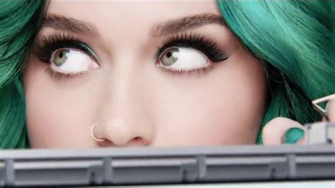 CoverGirl Super Sizer Mascara TV Spot, 'Giant Katy Perry' featuring Richard Hong