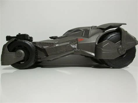 DC Universe (Mattel) Batman v Superman Epic Strike Batmobile