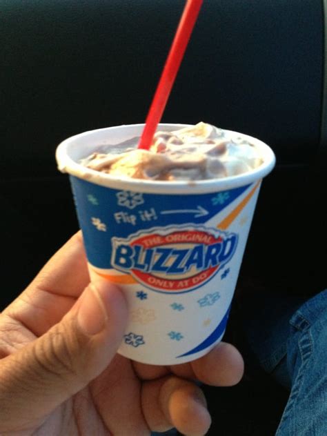 Dairy Queen Mini Blizzard logo