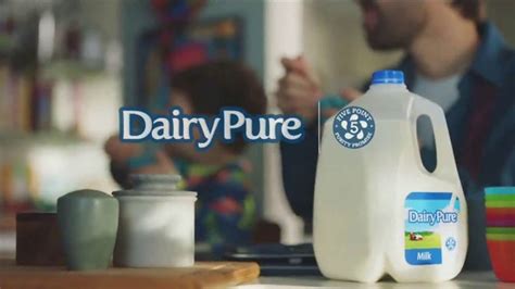 DairyPure TV Spot, 'News' featuring Rodrigo Lopresti