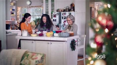 Daisy Sour Cream TV Spot, 'Holidays: Dollops for Generations' featuring Tara Kredel