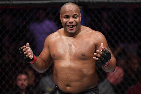 Daniel Cormier photo