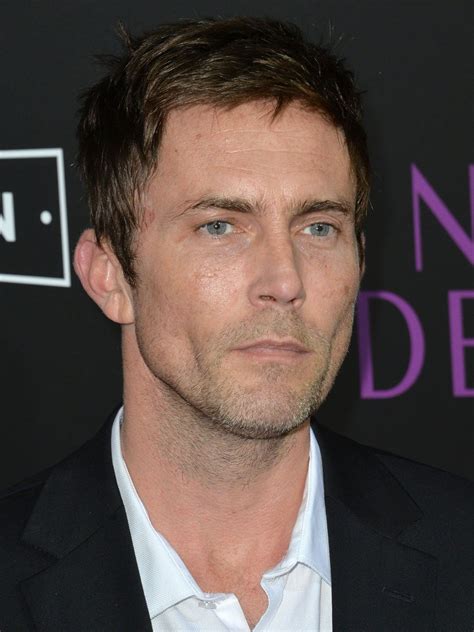 Desmond Harrington photo