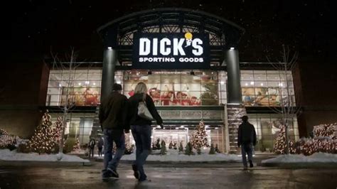 Dick's Sporting Goods TV Spot, 'Holiday Gifts: Outerwear, Boots and Accessories'