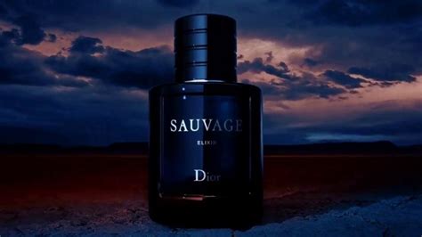 Dior Sauvage Elixir TV Spot, 'Perfil de botella' featuring Johnny Depp