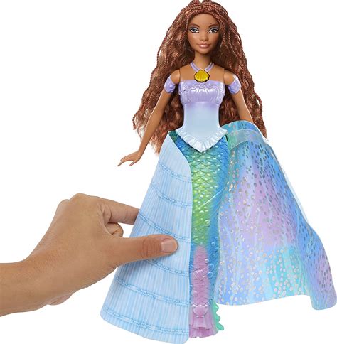 Disney The Little Mermaid Transforming Ariel Fashion Doll TV Spot, 'Disney Junior: New Worlds'