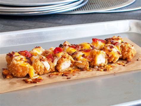 Domino's Specialty Chicken Crispy Bacon & Tomato