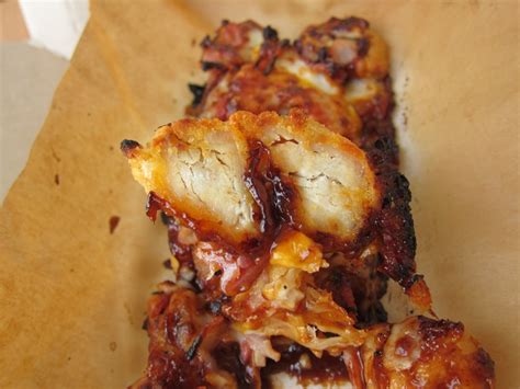 Domino's Sweet BBQ Bacon Specialty Chicken