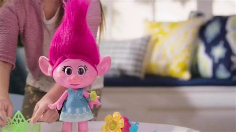 DreamWorks Trolls Hug Time Poppy Doll TV Spot, 'Dance and Sing' created for Trolls (Hasbro)