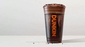 Dunkin Caramel Chocolate Cold Brew TV commercial - Lo que hiciste para merecerlo fue imprecionante