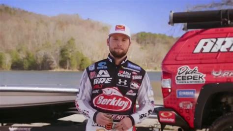 EconoLodge TV Spot, 'Easy Fishing Tip With Justin Lucas' featuring Justin Lucas