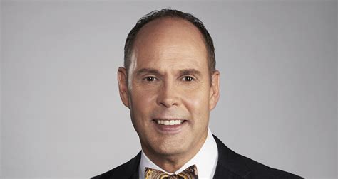 Ernie Johnson Jr. photo