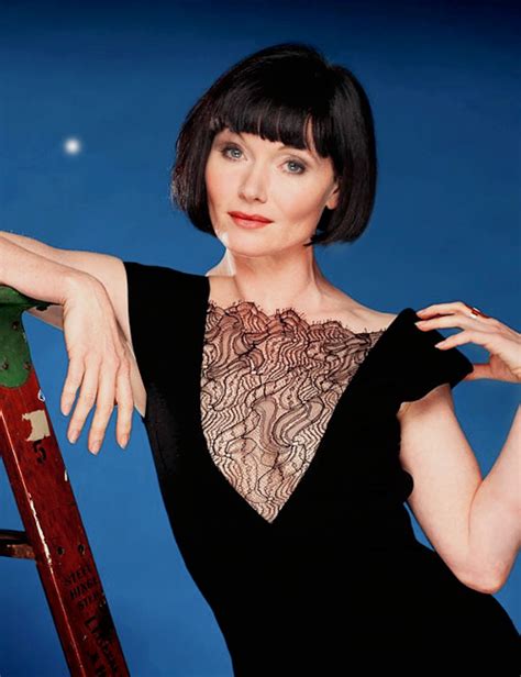 Essie Davis photo