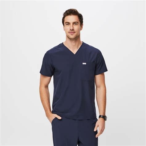 FIGS Leon FREEx Three-Pocket Scrub Top