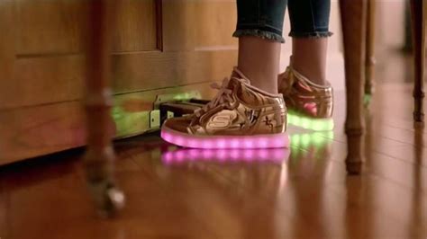 Famous Footwear TV Spot, 'Every Step Counts'