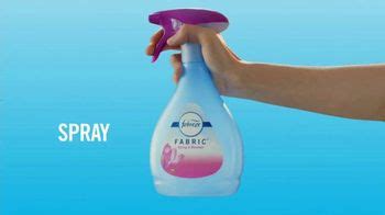 Febreze Fabric Refresher TV Spot, 'Spray milagroso'