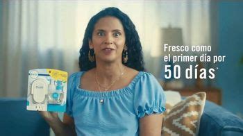 Febreze Plug TV Spot, 'Fresco como el primer día por 50 días' created for Febreze