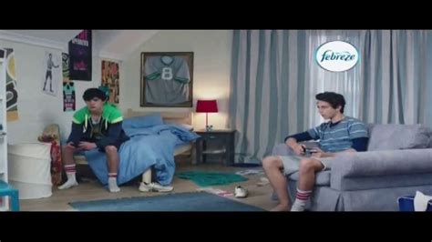 Febreze Unstoppables TV Spot, 'Nose Blind: Bedroom'