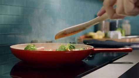 Filtrete TV Spot, 'Keep the Pan: More Sizes'