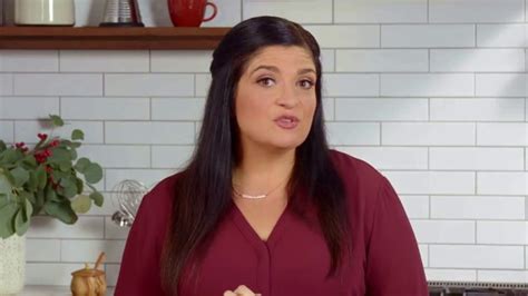 Fisher Pecan Halves TV Spot, 'Food Network: Cranberry Orange Pancakes' Featuring Alex Guarnaschelli