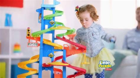 Fisher Price Little People City Skyway TV commercial - En El Coche