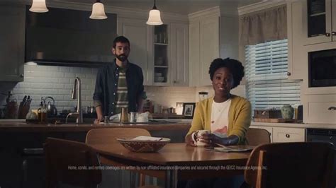 GEICO TV Spot, 'New Apartment Clogging Problem'