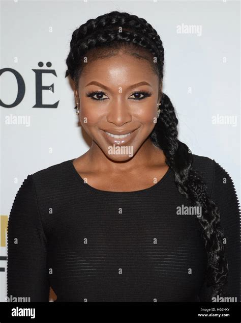 Gabrielle Dennis photo